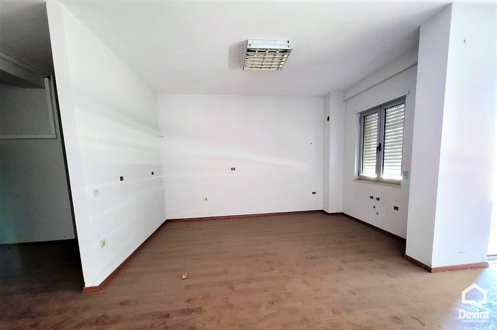 Tirane Shitje Apartament 3+1+A Prane Kopshtit Botanik apartament
