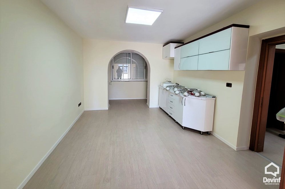 Tirane Qera Apartament 2+1+G Apartament ne Rr. Myslym Shyri apartament zyre