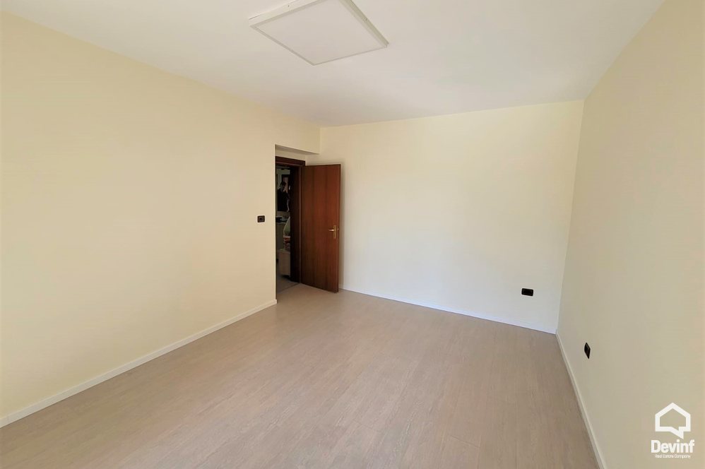 Tirane Qera Apartament 2+1+G Apartament ne Rr. Myslym Shyri apartament zyre