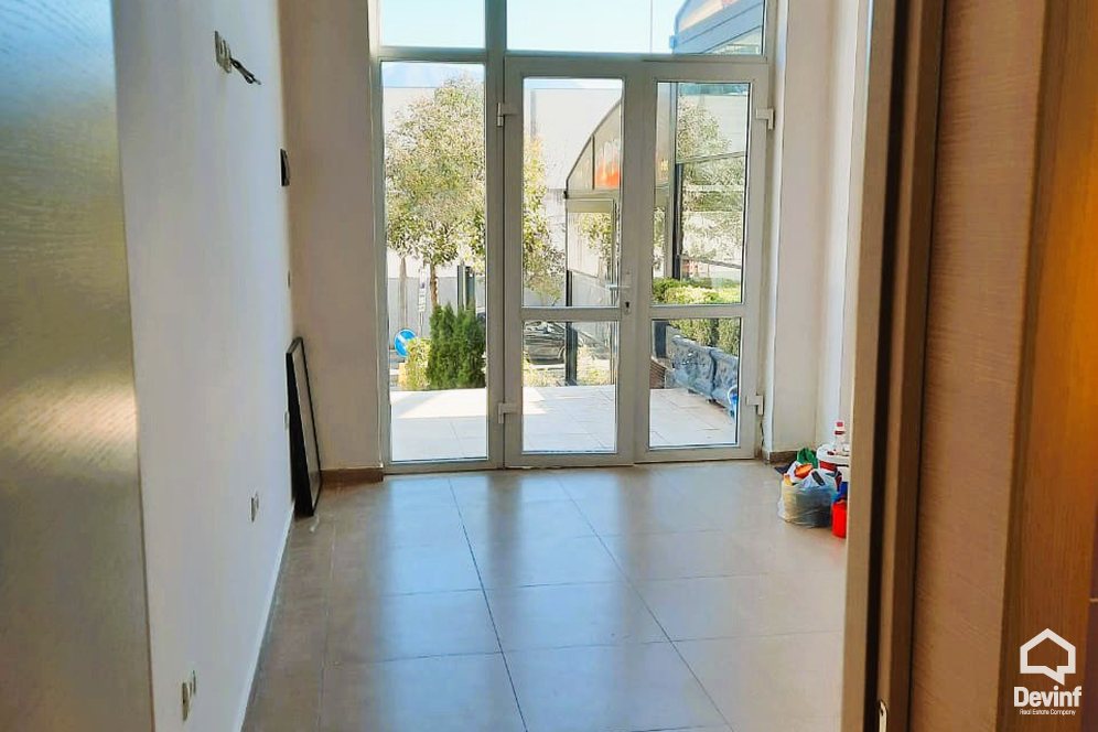 Tirane Qera Dyqan  Dyqan/zyre tek zona e Liqenit te Tiranes zyre dyqan