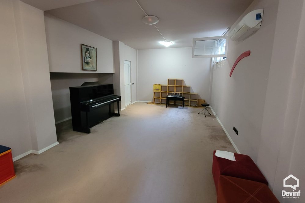 Tirane For Rent Villa Me shume se 4 dhoma Property for kindergarten in the area of Farka District  Villa
