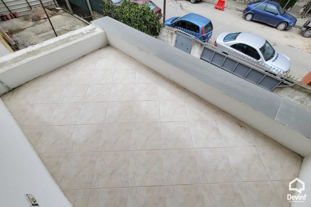 Tirane For Rent Villa Me shume se 4 dhoma House located in a housing neighborhood of Selita, Tirana Office Villa