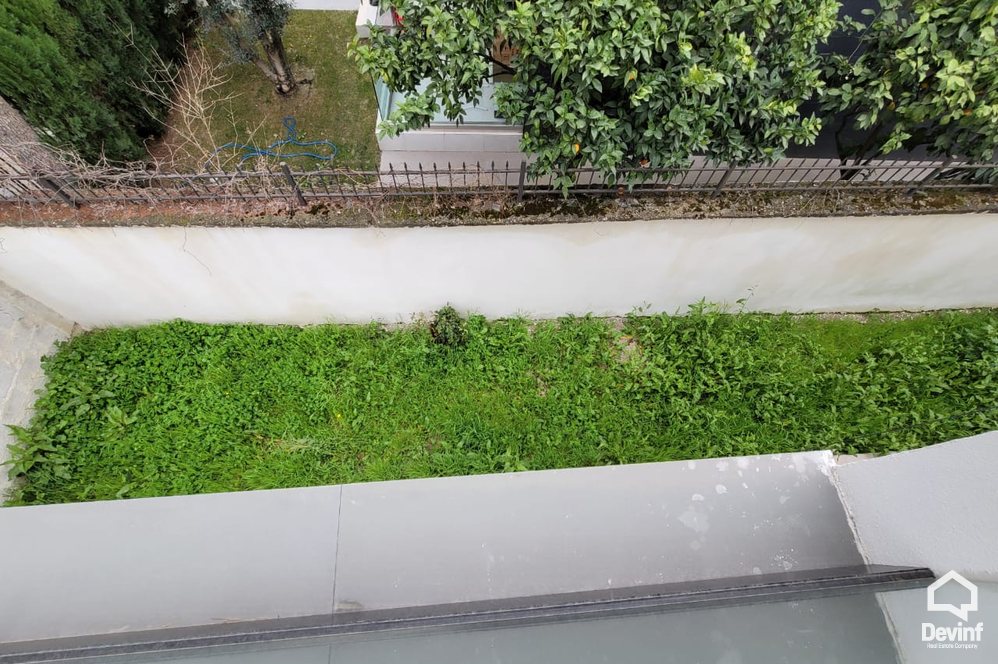 Tirane For Rent Villa Me shume se 4 dhoma House located in a housing neighborhood of Selita, Tirana Office Villa