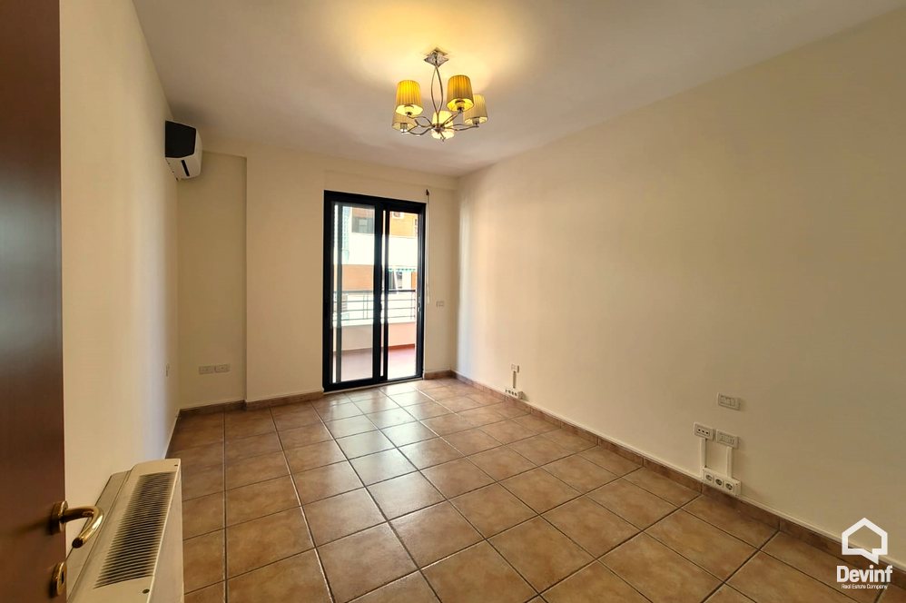 Tirane Qera Apartament 2+1 Zyre ne zonen e Bllokut apartament zyre