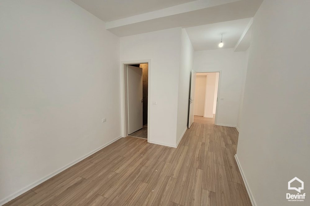 Tirane Qera Apartament 3+1+A Apartament i ri tek kompleksi Magnet apartament zyre