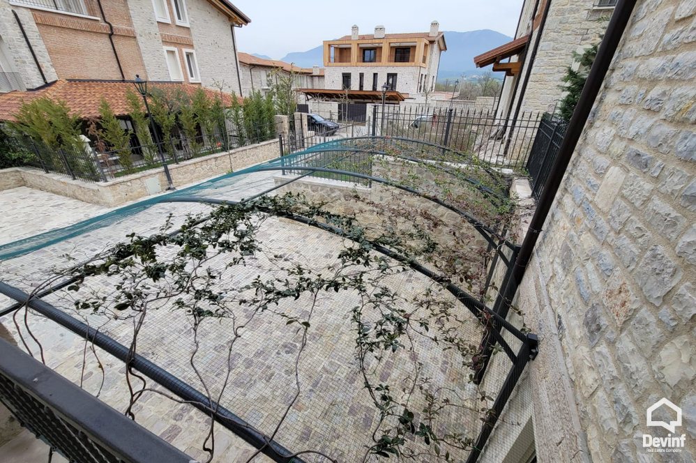 Tirane Qera Vile 4+1+G Ne kompleks vilash prane Qendres Tregtare TEG vile kompleks rezidencial