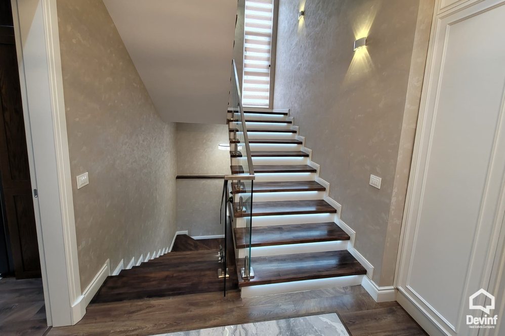 Tirane Qera Vile 4+1+G Ne kompleks vilash prane Qendres Tregtare TEG vile kompleks rezidencial