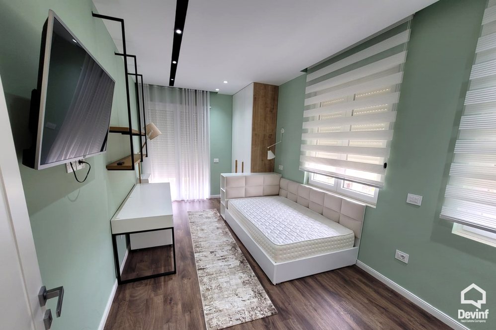 Tirane Qera Vile 4+1+G Ne kompleks vilash prane Qendres Tregtare TEG vile kompleks rezidencial