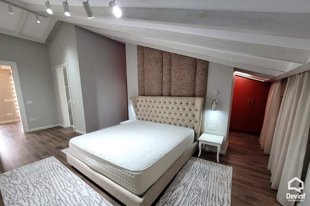 Tirane Qera Vile 4+1+G Ne kompleks vilash prane Qendres Tregtare TEG vile kompleks rezidencial