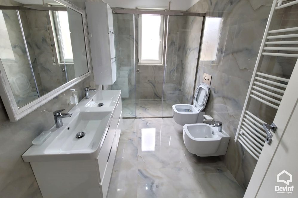Tirane Qera Vile 4+1+G Ne kompleks vilash prane Qendres Tregtare TEG vile kompleks rezidencial