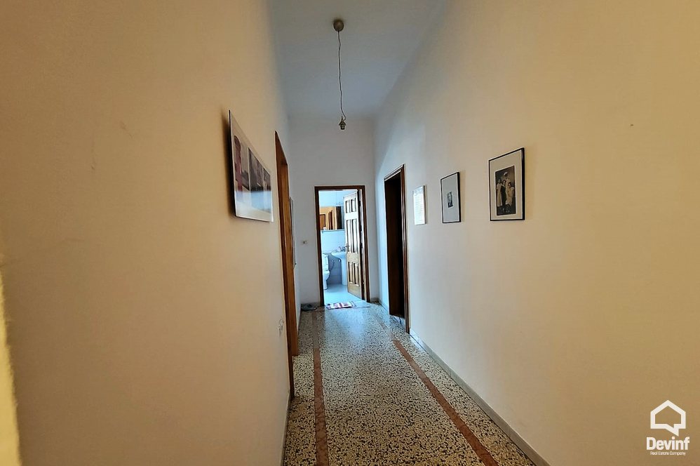 Tirane For Sale Office 3+1+A Dibra street Apartment
