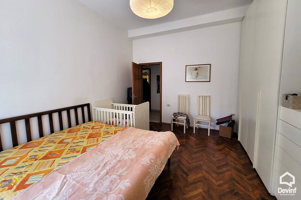 Tirane For Sale Office 3+1+A Dibra street Apartment