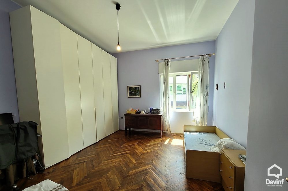 Tirane For Sale Office 3+1+A Dibra street Apartment