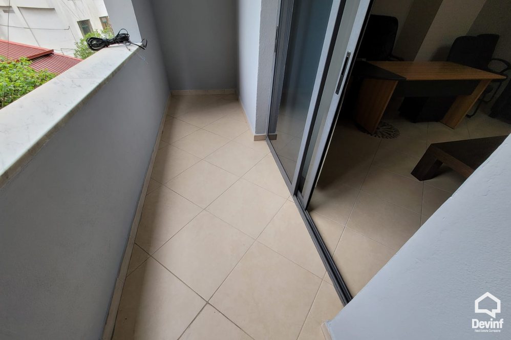 Tirane For Rent Office 3+1 Office in the center of Tirana, 2 minutes far from Scanderbeg Square Office klinike dentare qender masazhi Noter zyre avokati