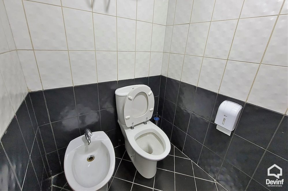 Tirane Qera Zyre 2+1+A Rruga e Barrikadave, prane Qendres apartament
