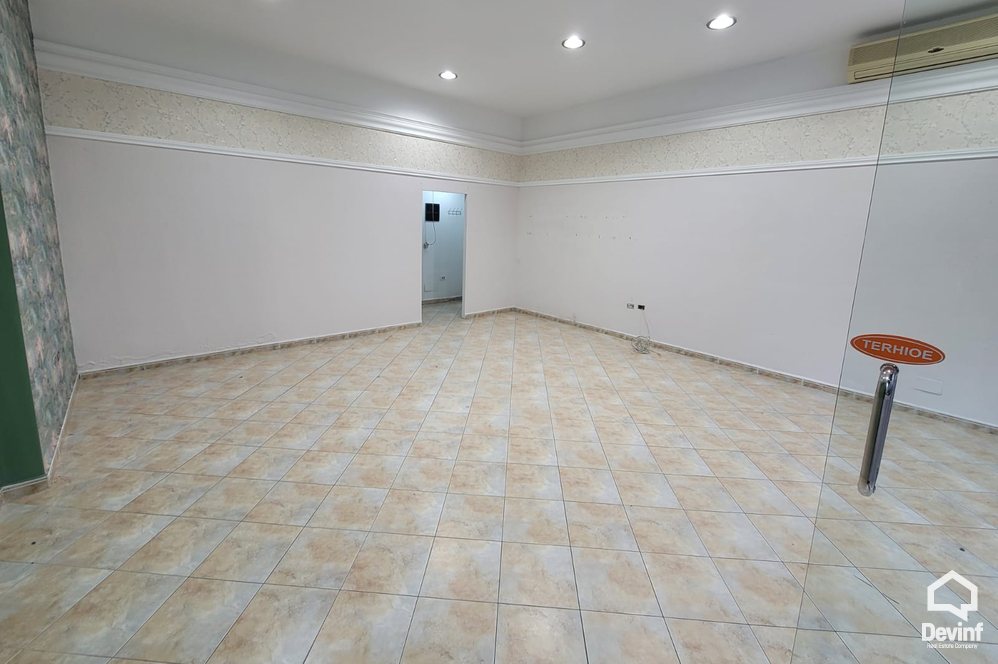 Tirane Qera Dyqan  Dyqan prane Rr. Myslym Shyri zyre dyqan