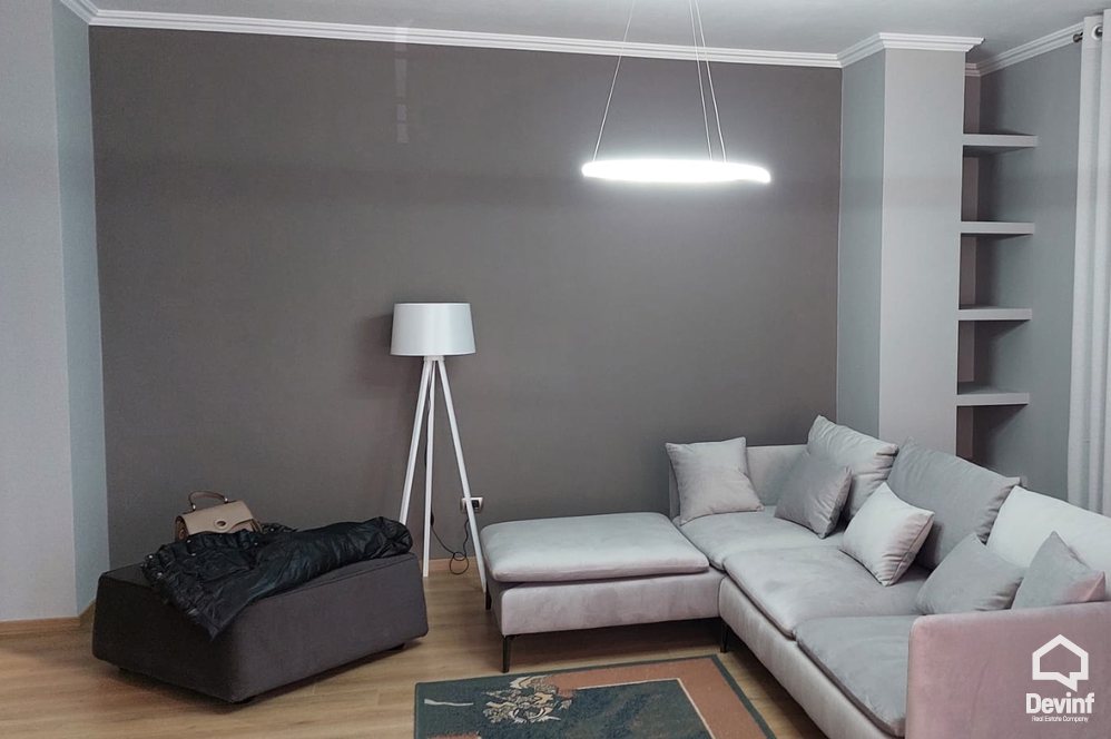 Tirane Qera Apartament 3+1 Apartament ne Rr. Sami Frasheri apartament zyre