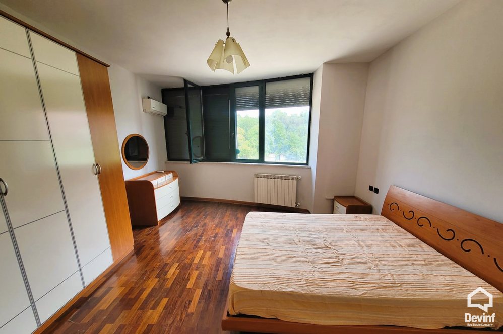 Tirane Qera Apartament 3+1 Apartament ne Rr. Sami Frasheri apartament zyre
