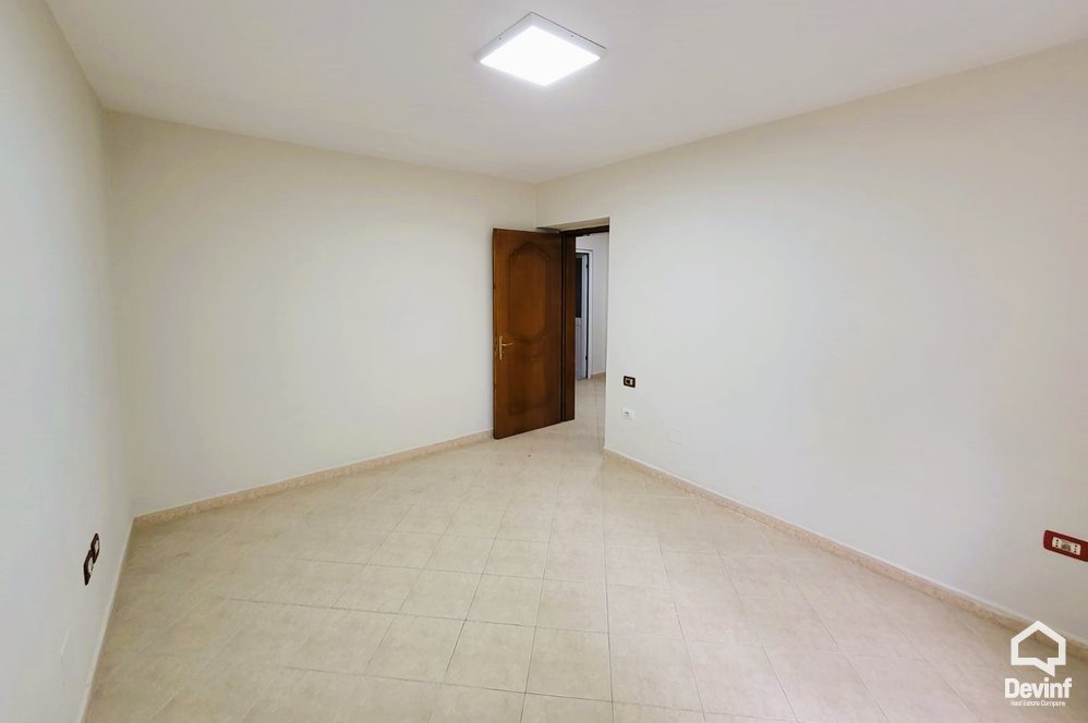 Tirane Qera Zyre 2+1 Zyre prane Piramides, ne qender te Tiranes apartament zyre spa klinike dentare qender estetike