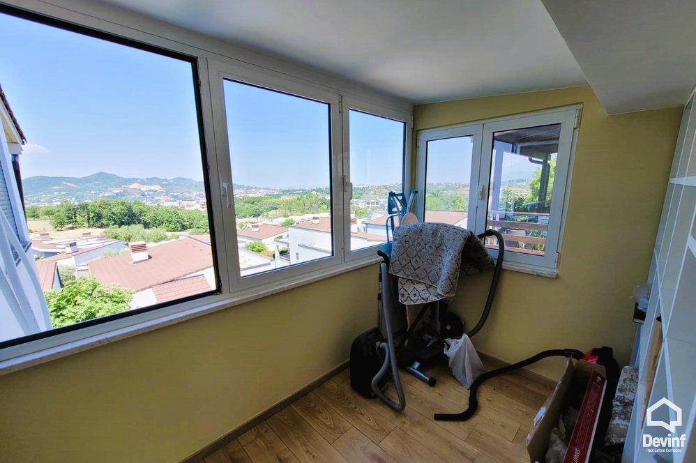 Tirane Qera Apartament 2+1+A Apartament ne kompleks residencial prane Qendres Tregtare TEG apartament kompleks rezidencial