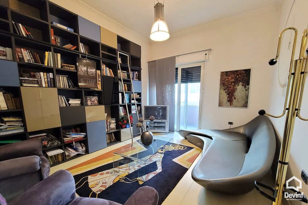 Tirane Shitje Apartament 3+1+A Rruga e Dibres prane qendres. apartament