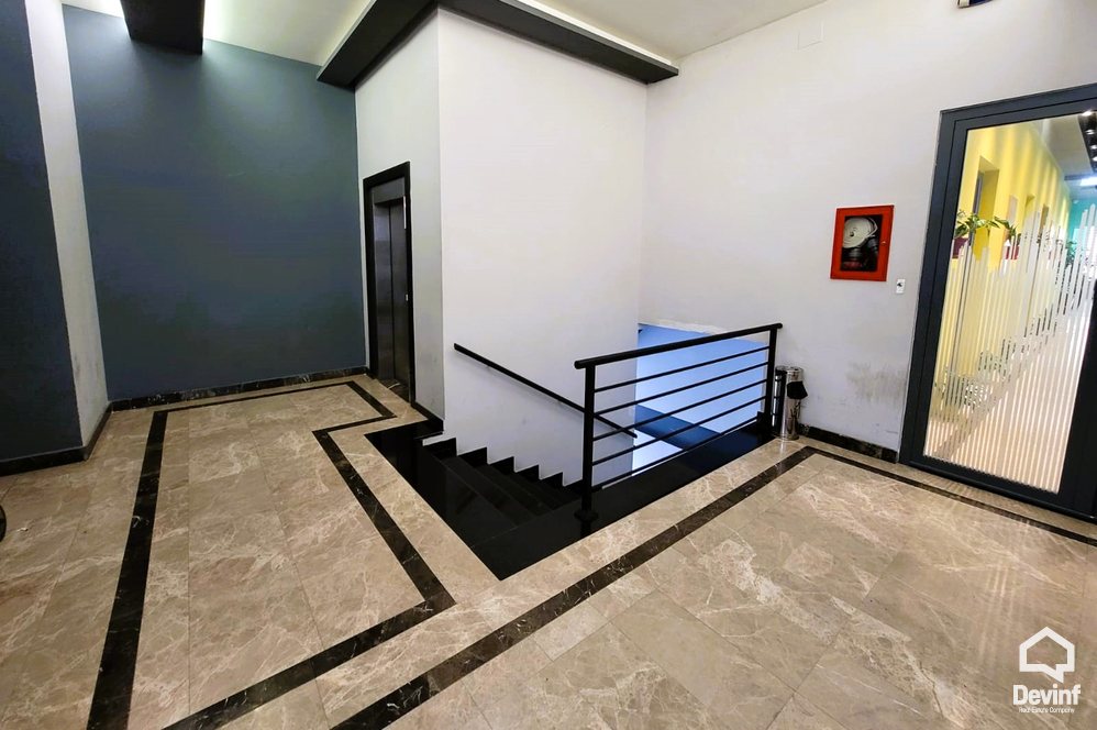 Tirane Qera Zyre  Zyre ne Rr. Myslym Shyri zyre klinike dentare qender estetike qender masazhi