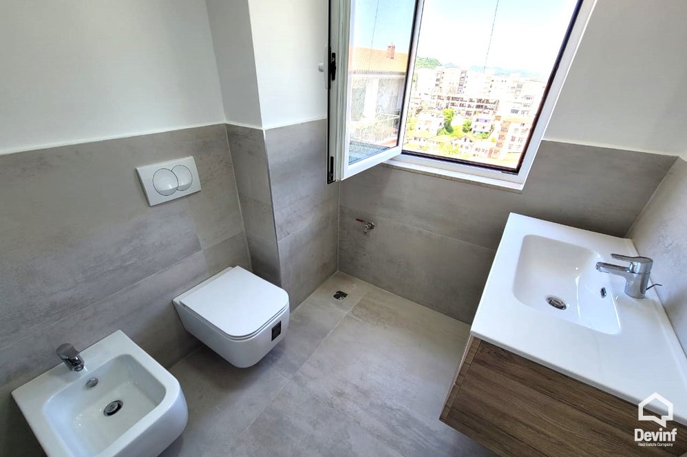 Tirane Qera Apartament 2+1+A Apartament i ri ne Rrugen Rrapo Hekali apartament