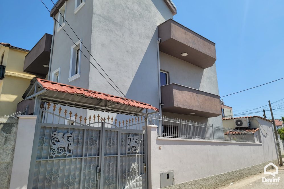 Tirane For Rent Villa Me shume se 4 dhoma Close to New Boulevard, Tirana Villa Villa Floor