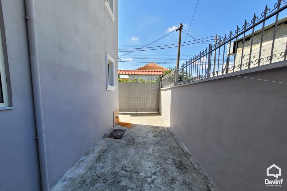 Tirane For Rent Villa Me shume se 4 dhoma Close to New Boulevard, Tirana Villa Villa Floor