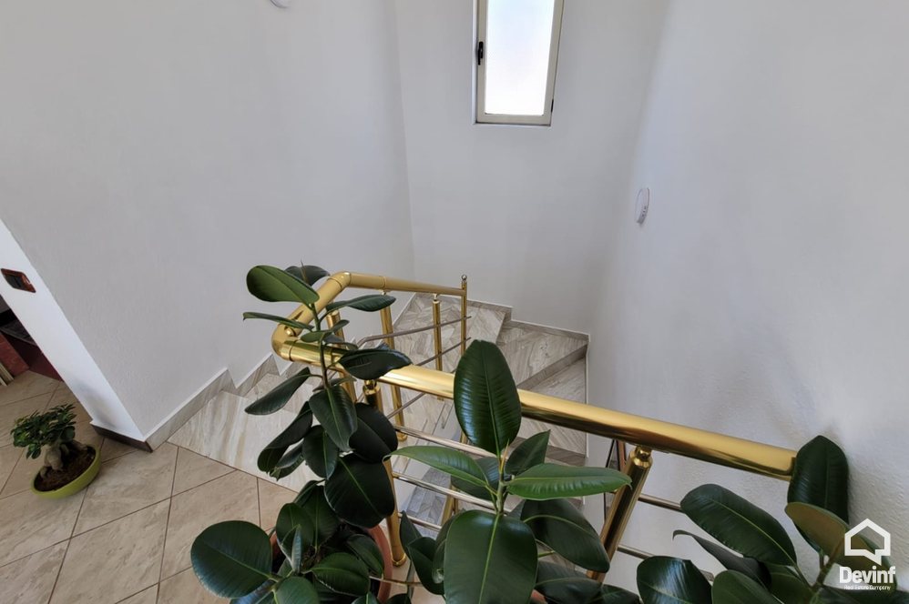 Tirane For Rent Villa Me shume se 4 dhoma Close to New Boulevard, Tirana Villa Villa Floor