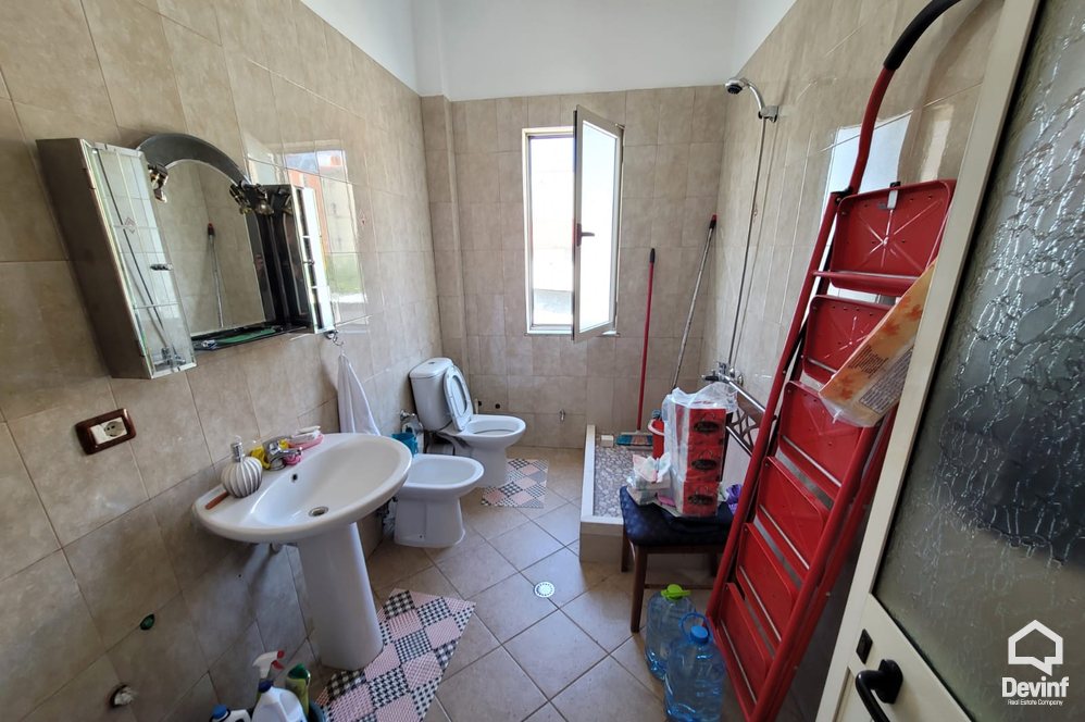 Tirane For Rent Villa Me shume se 4 dhoma Close to New Boulevard, Tirana Villa Villa Floor