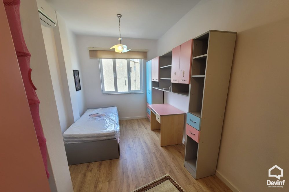 Tirane Qera Apartament 2+1 Apartamenti ndodhet ne Rrugen Durresit apartament