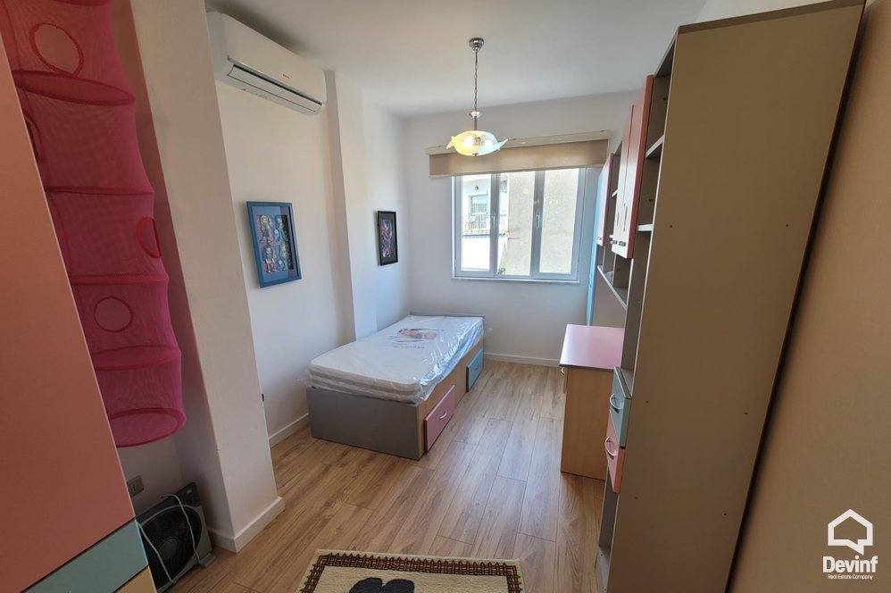 Tirane Qera Apartament 2+1 Apartamenti ndodhet ne Rrugen Durresit apartament