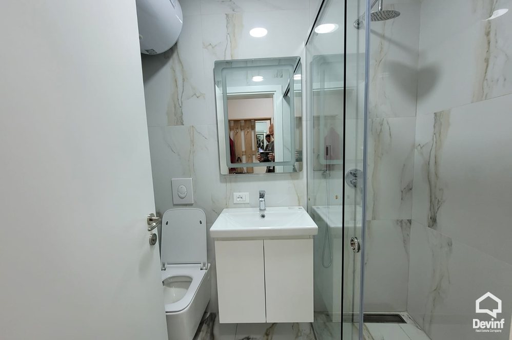 Tirane Qera Apartament 3+1+A Apartament prane Akademise se Arteve te Bukura magazine prodhim palester