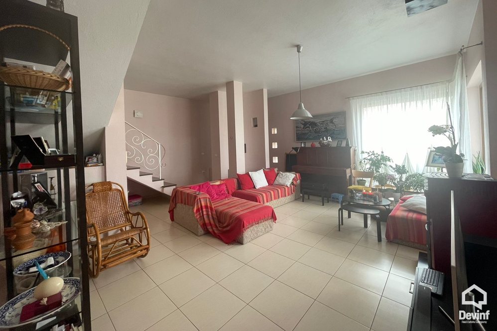 Tirane For Sale Villa Me shume se 4 dhoma Villa in Sauk area Villa