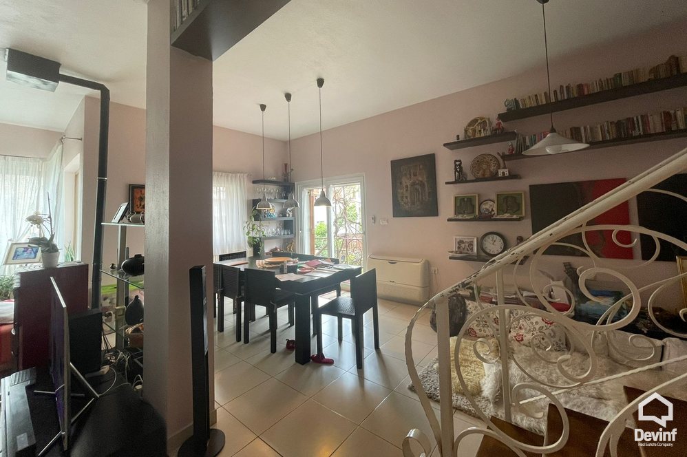 Tirane For Sale Villa Me shume se 4 dhoma Villa in Sauk area Villa