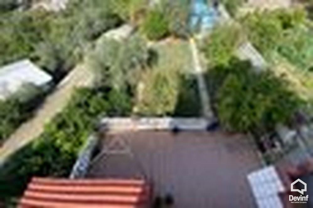 Vlore Shitje Vile  Ne gjirin e Vlores, brenda fshatit Tragjas vile