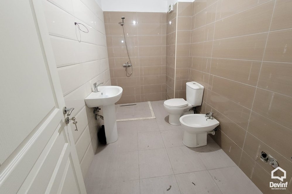 Tirane Shitje Apartament 2+1+A Rruga Ramazan Demneri, prane bllokut te vilave, Selite apartament
