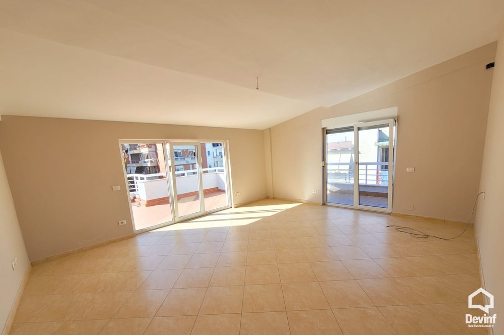 Tirane For Sale Apartment 3+1+A Residential Complex, near the Dry Lake Apartment Residential Complex penthouse
