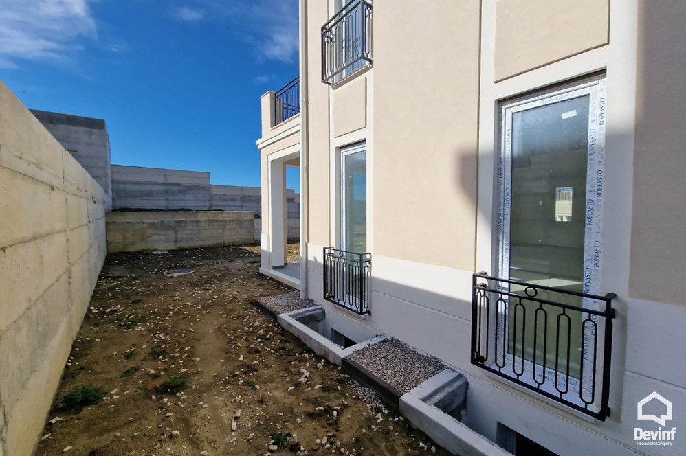 Tirane For Sale Villa  Collina Verde, residential complex near TEG Shopping Center Villa Residential Complex