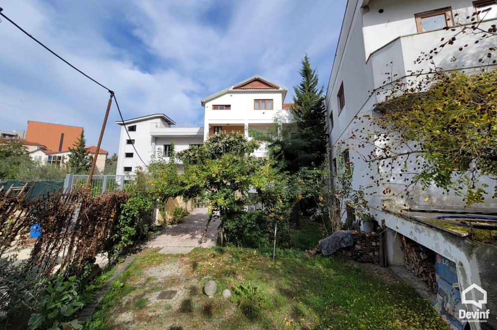 Tirane For Rent Villa Me shume se 4 dhoma Villa in Elbasan Street Office Villa