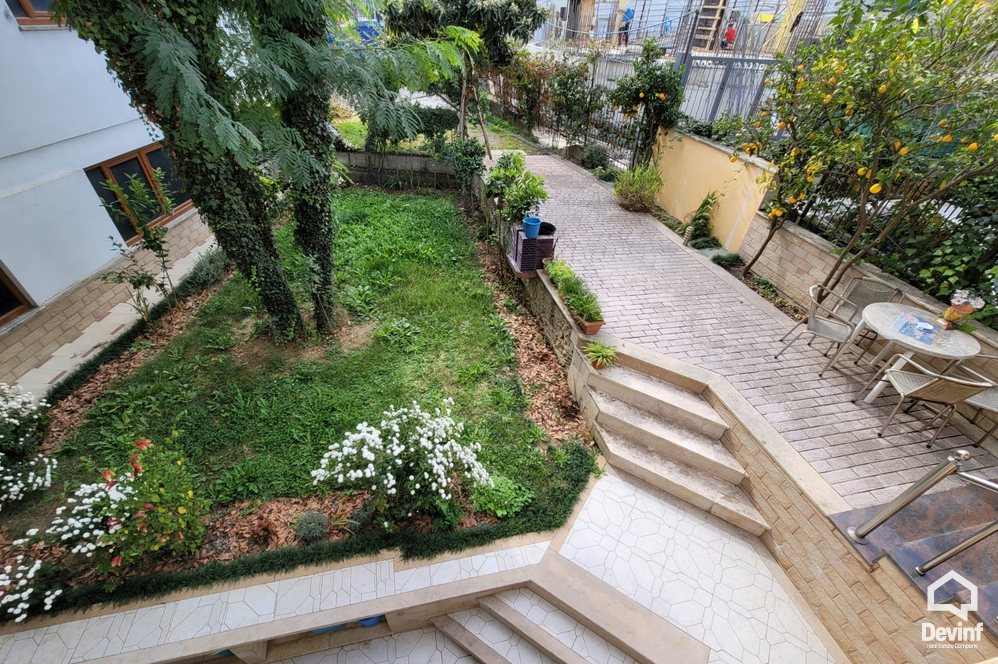 Tirane For Rent Villa Me shume se 4 dhoma Villa in Elbasan Street Office Villa