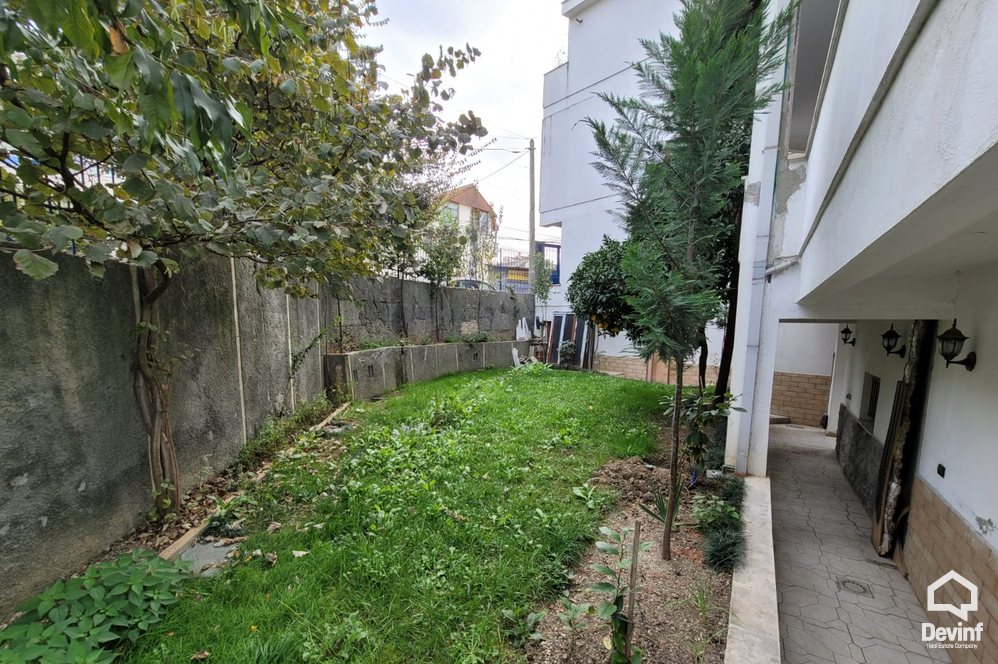 Tirane For Rent Villa Me shume se 4 dhoma Villa in Elbasan Street Office Villa