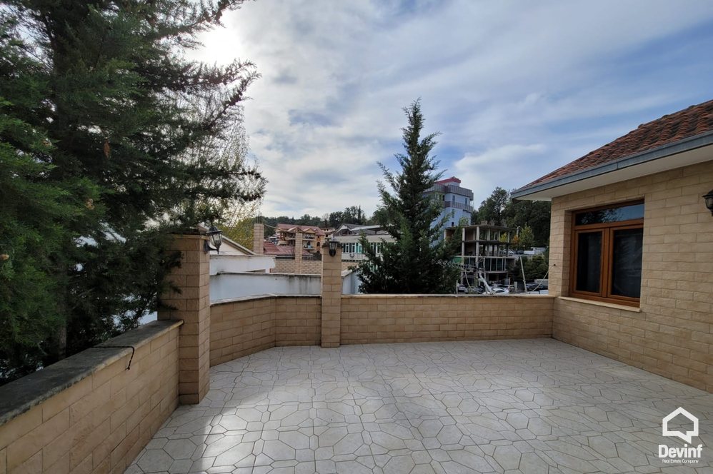 Tirane For Rent Villa Me shume se 4 dhoma Villa in Elbasan Street Office Villa