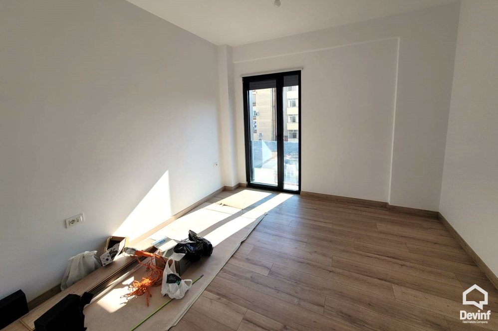 Tirane Qera Zyre 2+1+A Zyra prane Radio Televizionit Shqiptar zyre klinike dentare qender estetike