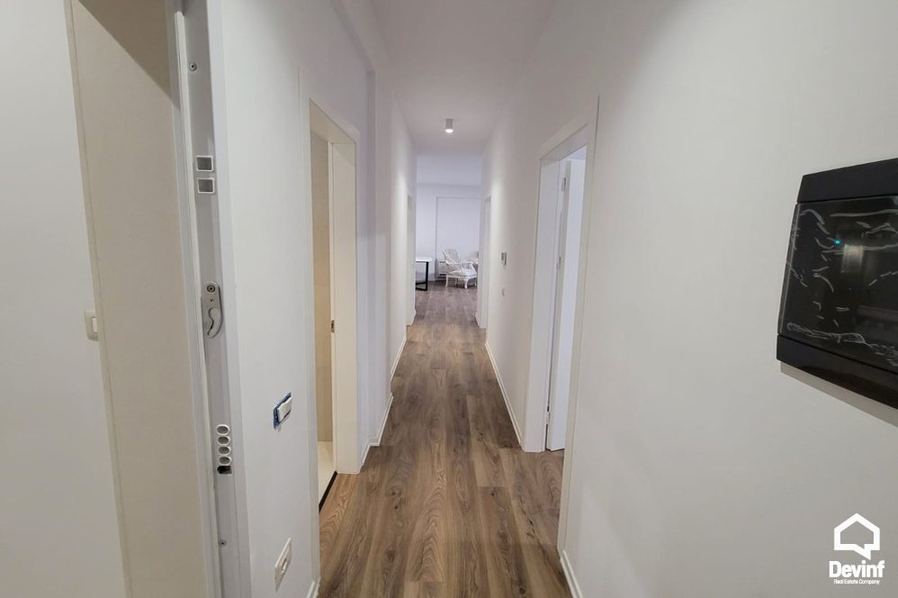 Tirane Qera Apartament 3+1+A Apartament prane Ambasades Italiane apartament zyre