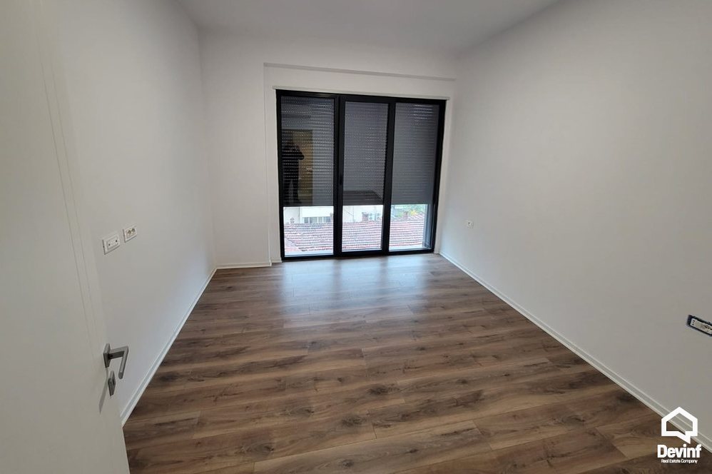 Tirane Qera Apartament 3+1+A Apartament prane Ambasades Italiane apartament zyre
