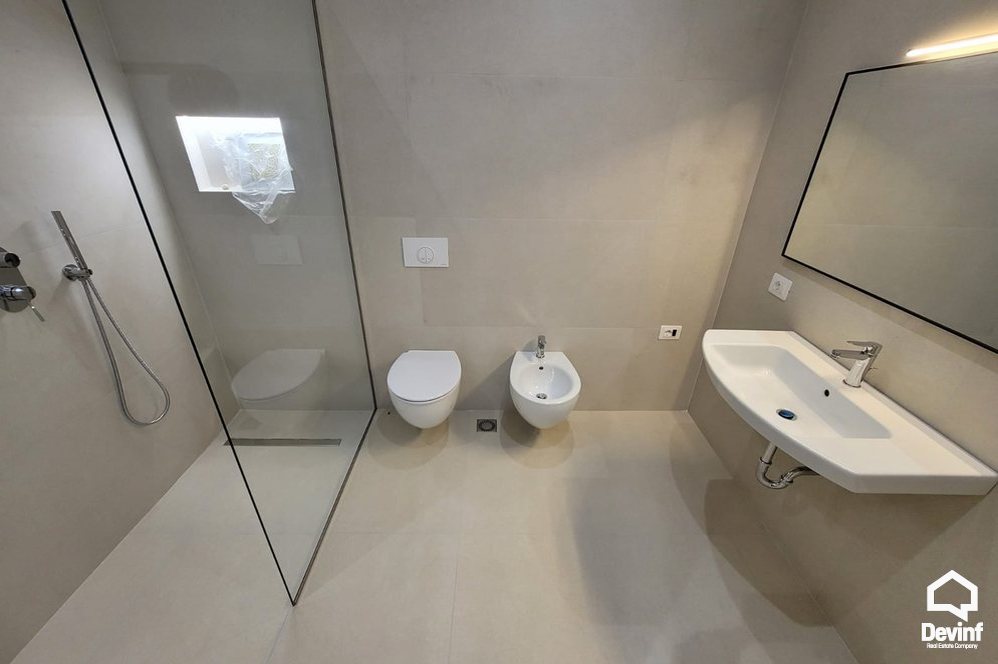 Tirane Qera Apartament 3+1+A Apartament prane Ambasades Italiane apartament zyre