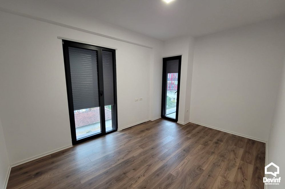Tirane Qera Apartament 3+1+A Apartament prane Ambasades Italiane apartament zyre