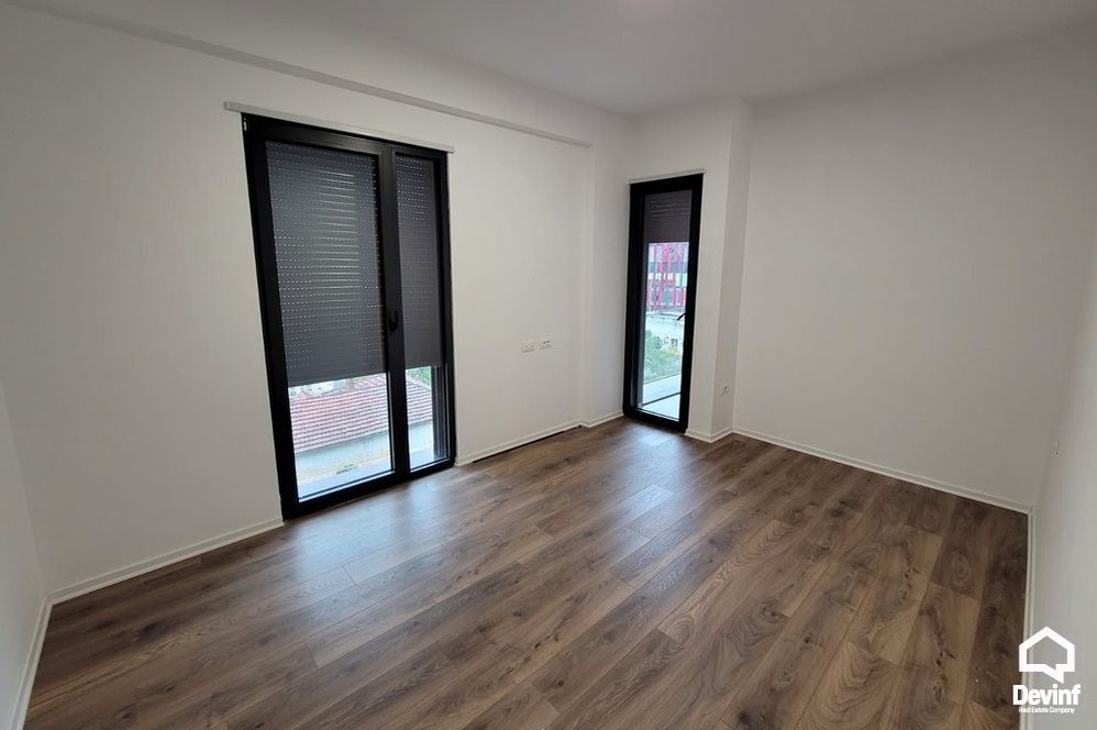 Tirane Qera Apartament 3+1+A Apartament prane Ambasades Italiane apartament zyre